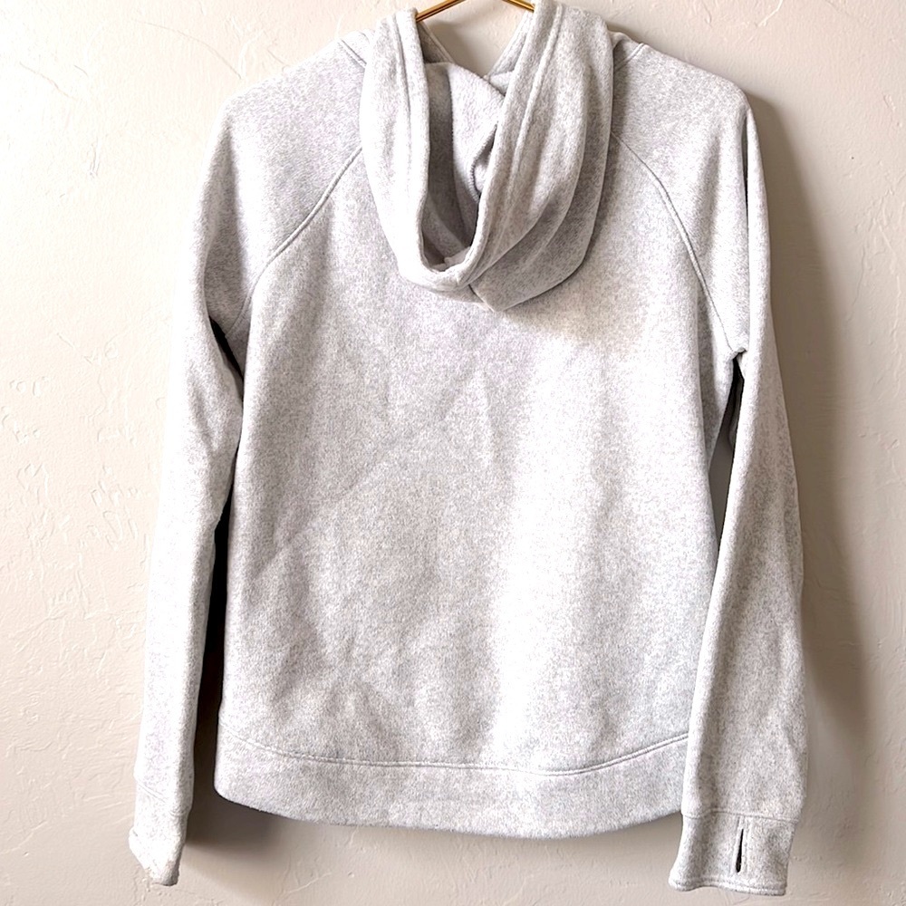 Old Navy Active Pullover - Picture 4 of 4